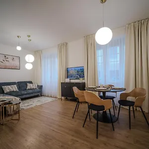 V Srdci Prahy Praha